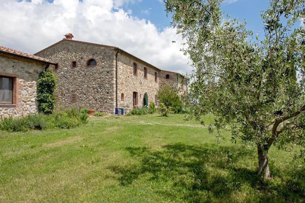 Agriturismo Fattoria Di Statiano Pomarance Kültér fotó
